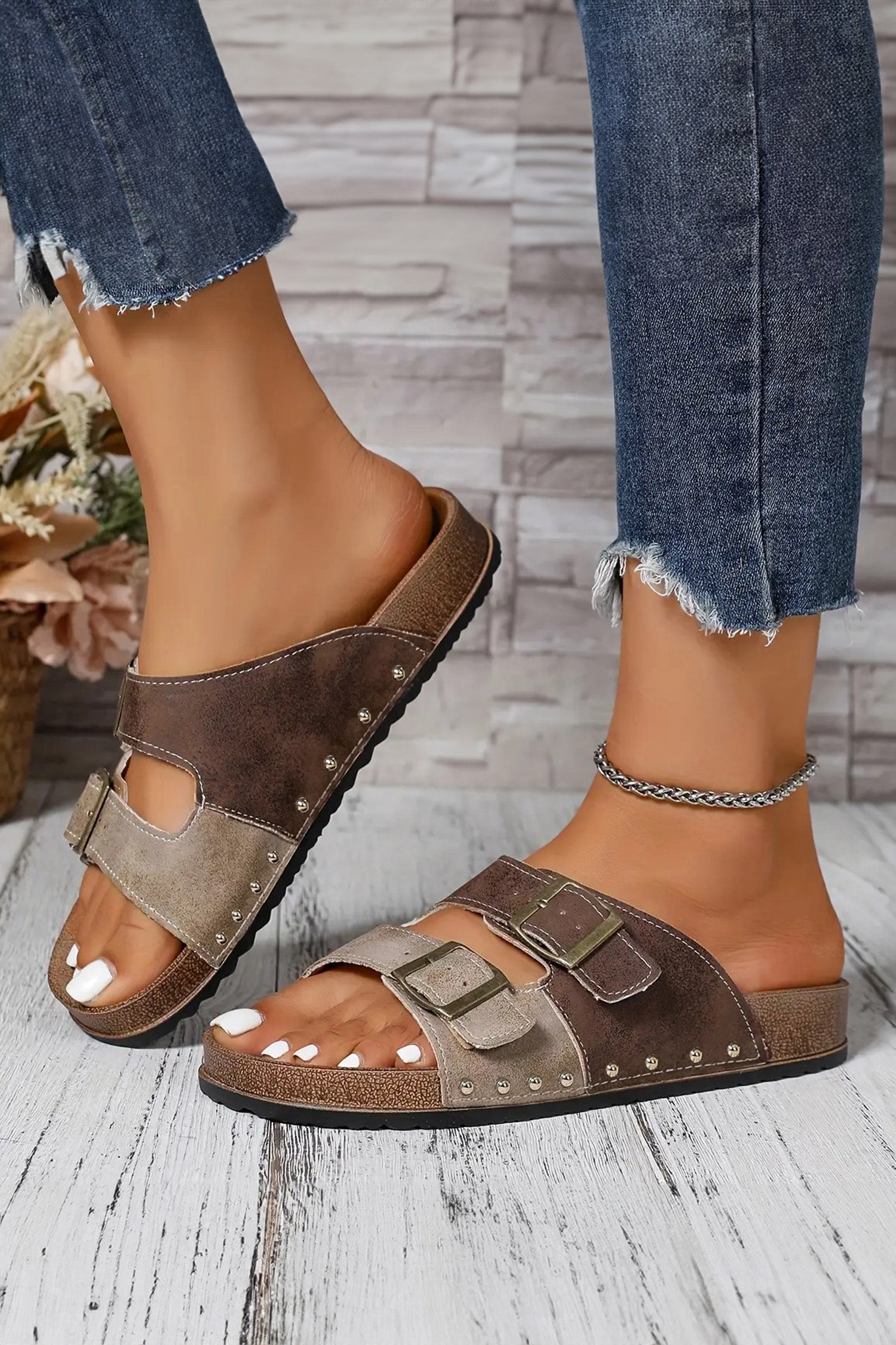 Everyday Rivet Wedge Sandals